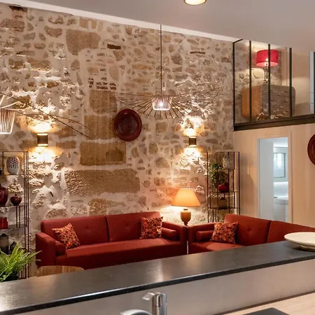 Old Stones Apartment Paris